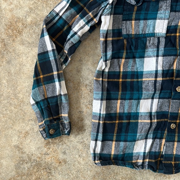Boys MID Flannel Button Up With Hood - Picture 3 of 6